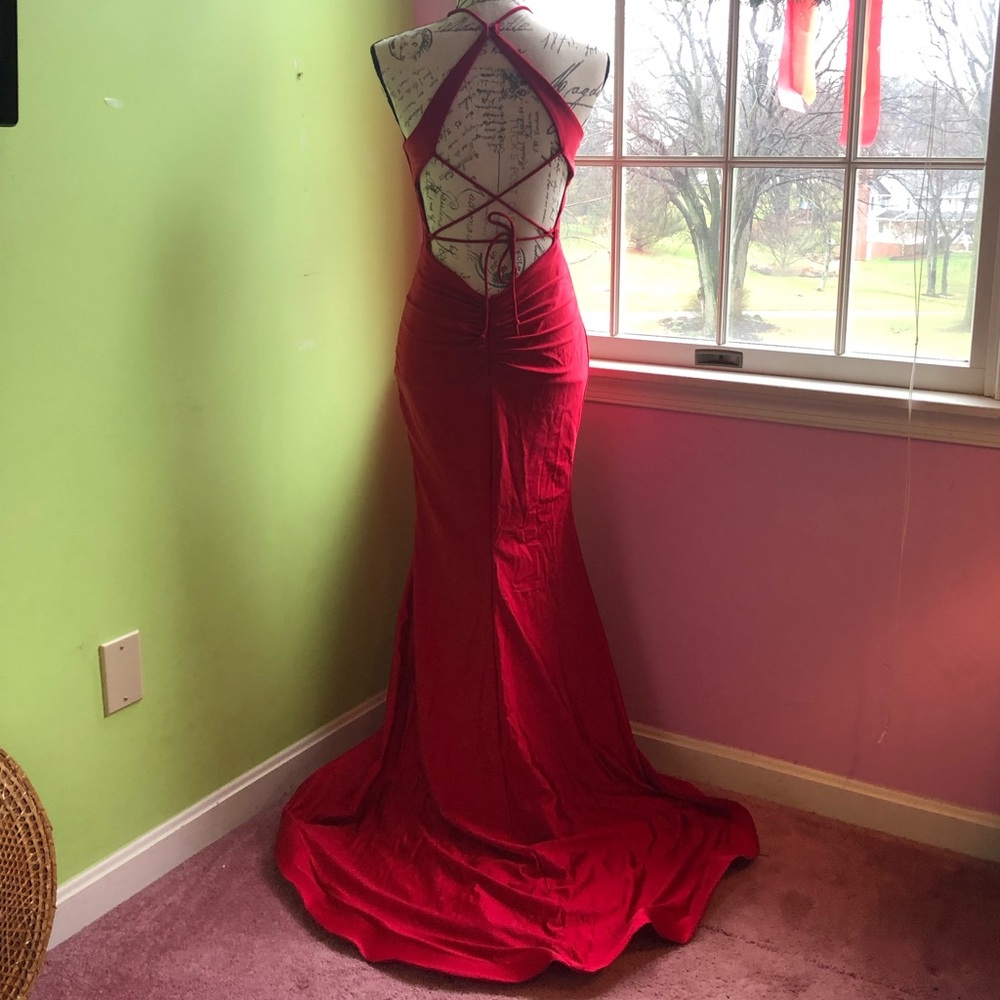 HOST PICK | Red formal gown / prom dress
